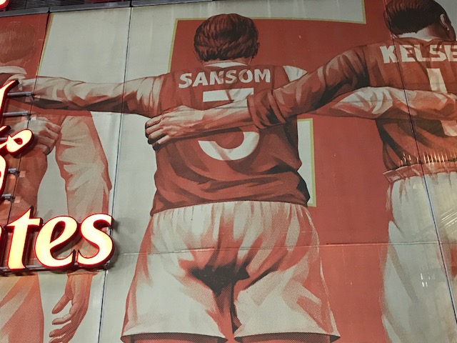 Kenny Sansom's back on the Emirates core artwork